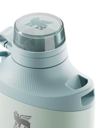 The Stanley Cross Bottle | 23 OZ