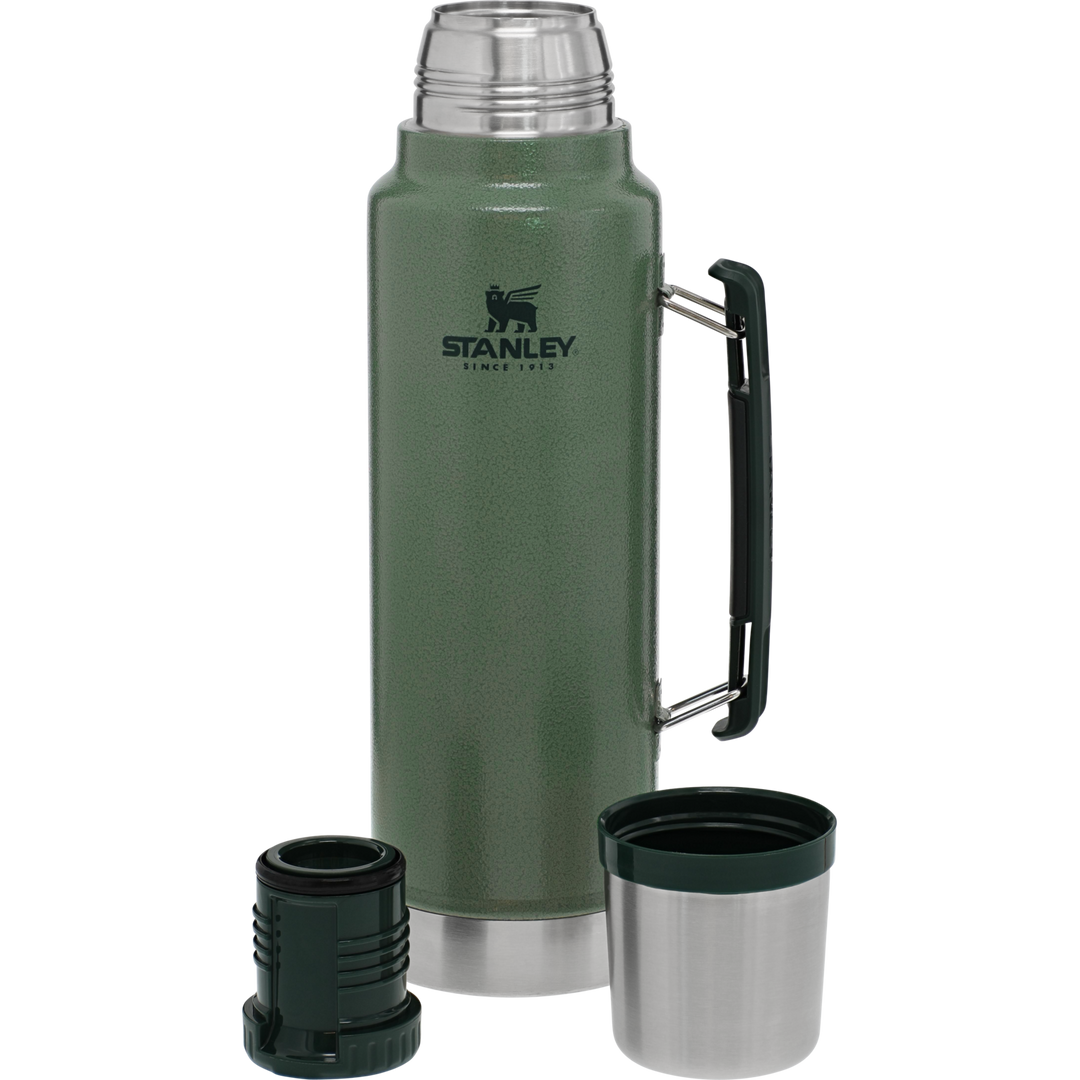 Stanley Classic Series The Legendary Classic Bottle 1.5 QT Vacuum Insulated