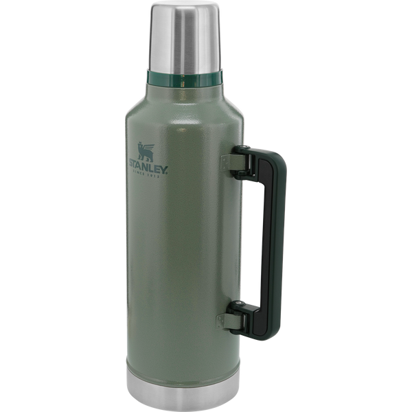 Classic Legendary Vacuum Insulated Bottle | 2.5 QT | Stanley