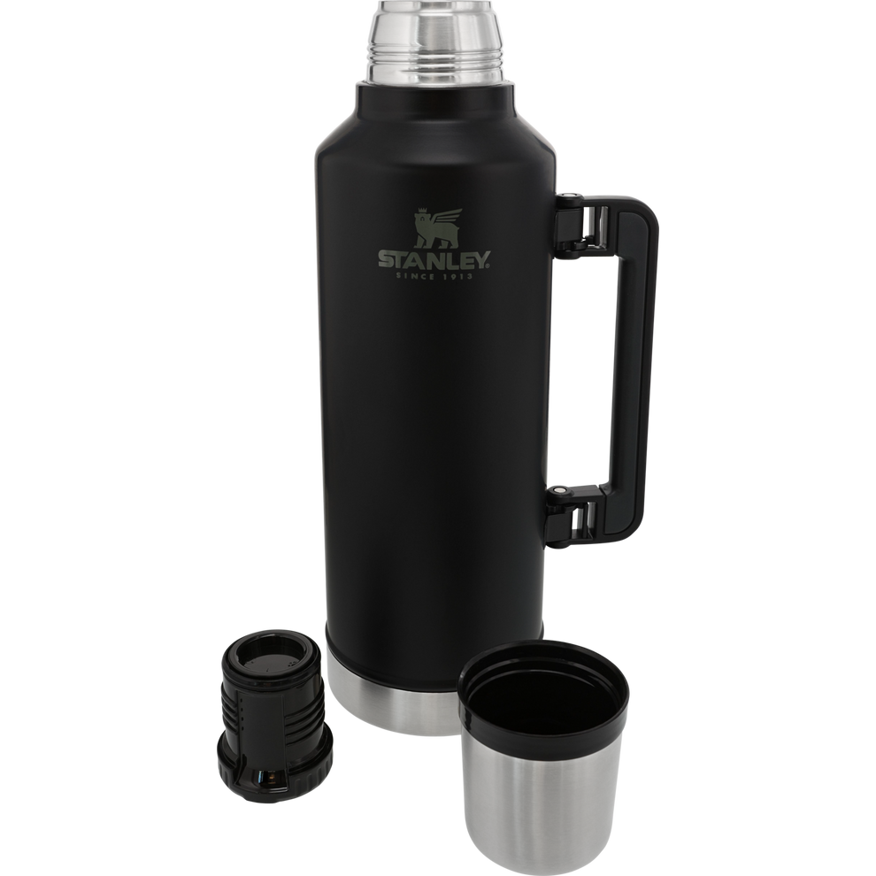 Stanley 1913 Classic Legendary Bottle 2.5 QT in Matte Black
