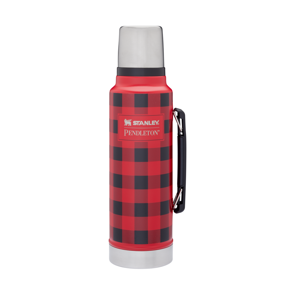 Stanley Classic 36 oz Double-Wall Vacuum Insulated Water Bottle – Whistle  Workwear