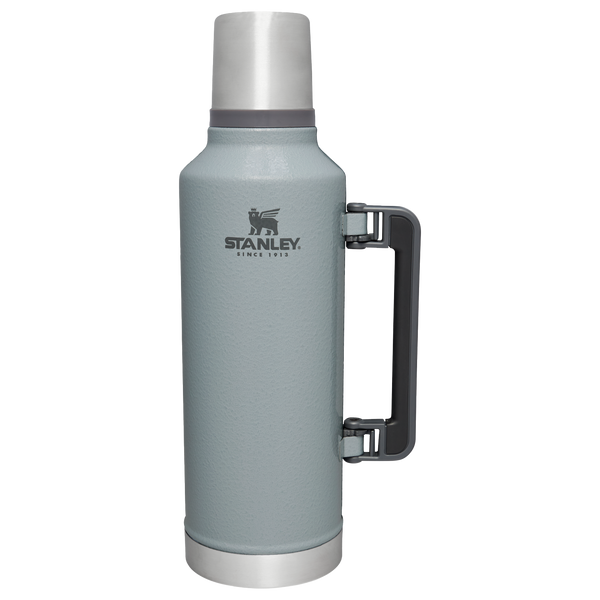 【2025 新作】 Vacuum Legendary Classic Insulated Stanley | QT 2.5 | Bottle バーベキュー・調理用品