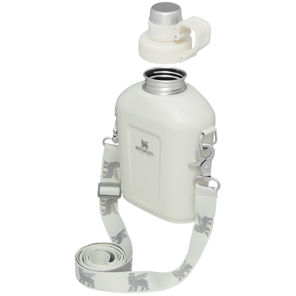 Stanley 1.1 QT Classic Canteen with Carrying Strap in Cream