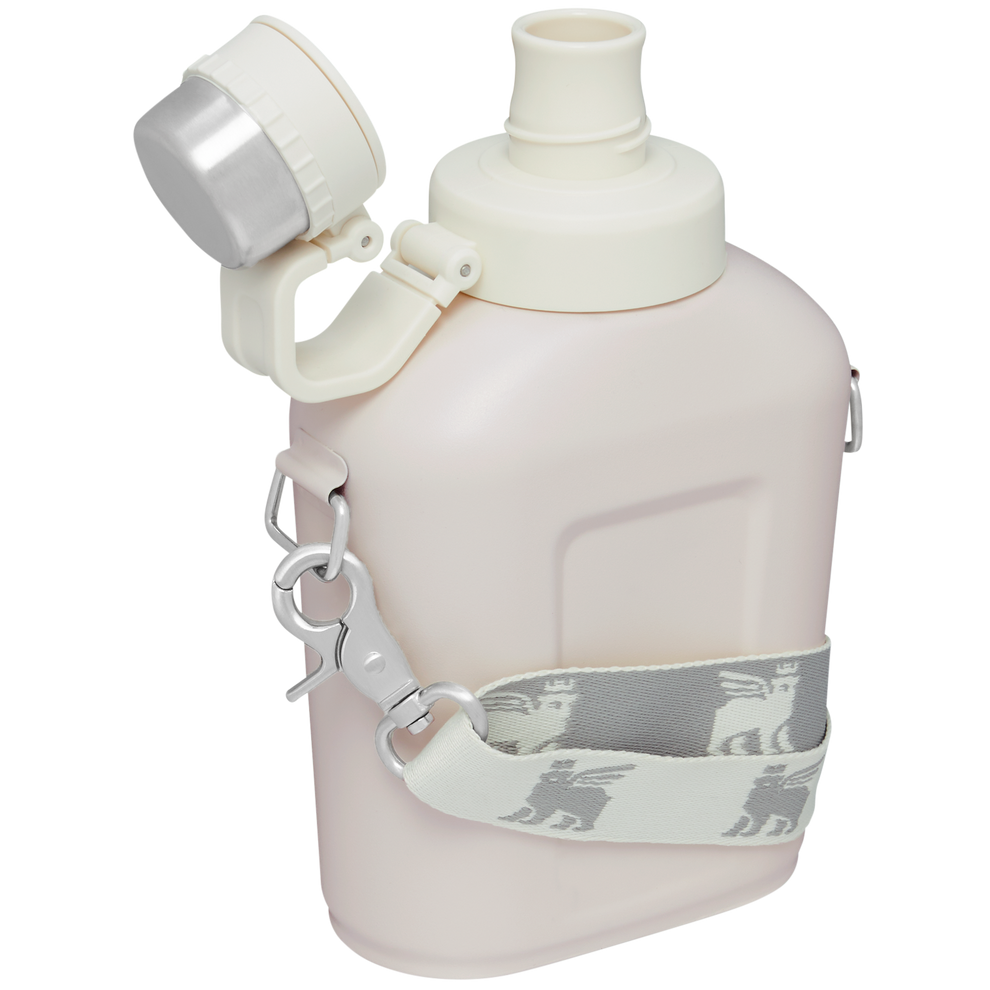 Stanley 1913 The Legendary Classic Canteen 1.1QT in Rose Quartz