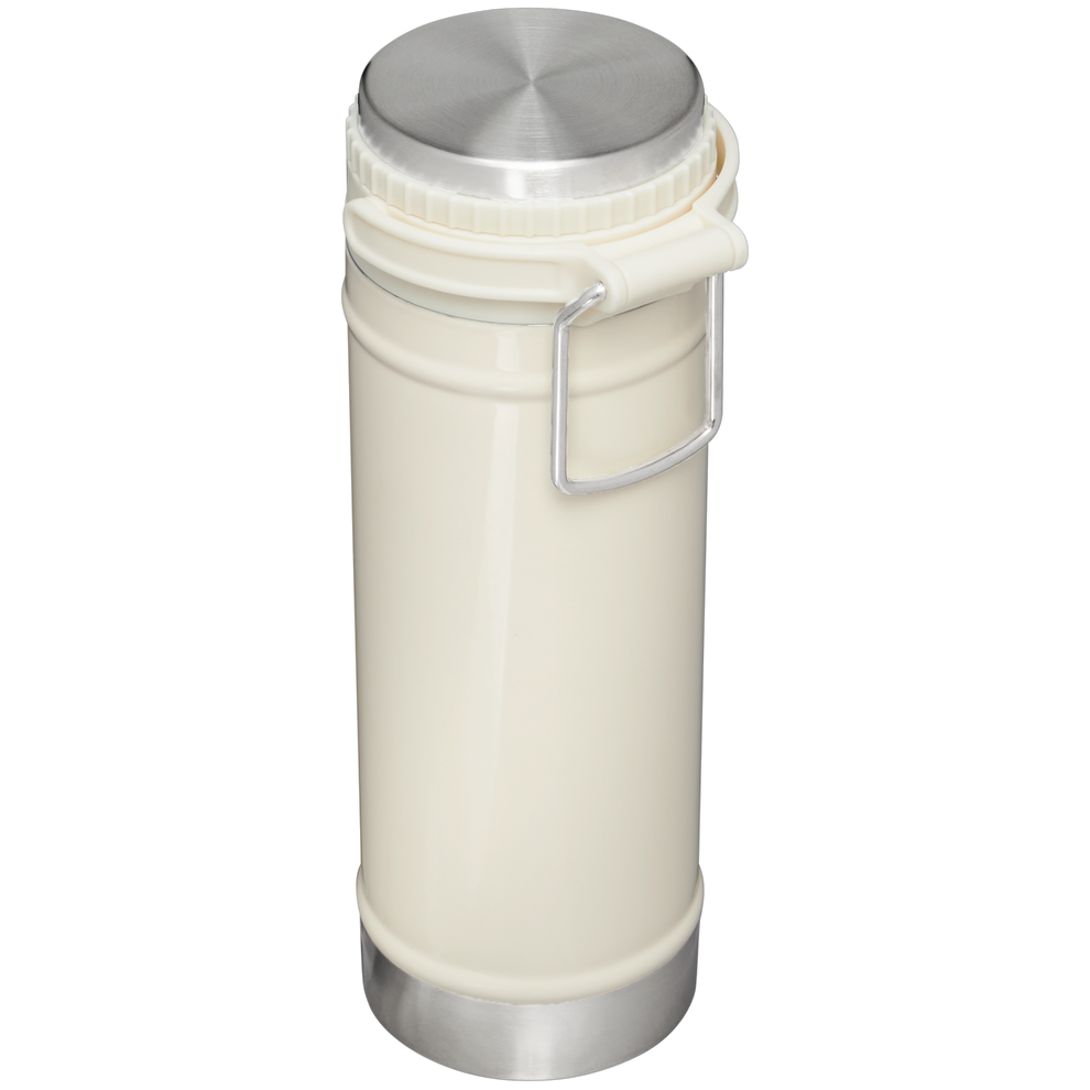 Stanley Leakproof 16 oz Travel  Mug French Press in Cream Gloss