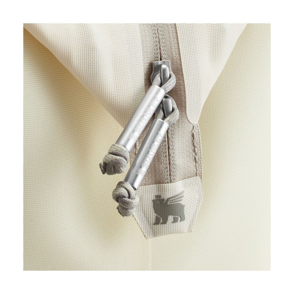 Stanley All Day Julienne Lunchbox Zipper in Cream 