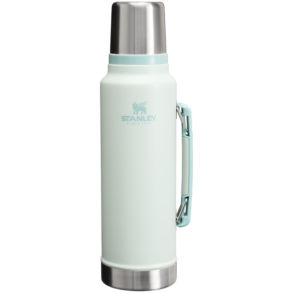 Classic Legendary Vacuum Insulated Bottle | 1.5 QT | Stanley
