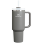 Vaso térmico Swatch para Stanley 1913 The Quencher H2.0 Flowstate™ de 40 oz en color piedra.