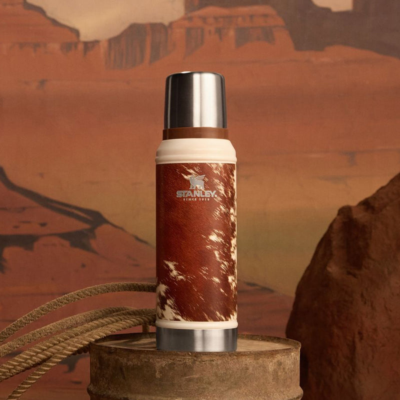 Stanley 1913 The Kacey Musgraves x Stanley 1913 Classic Legendary Bottle 1.0 QT in Kacey Musgraves Rodeo