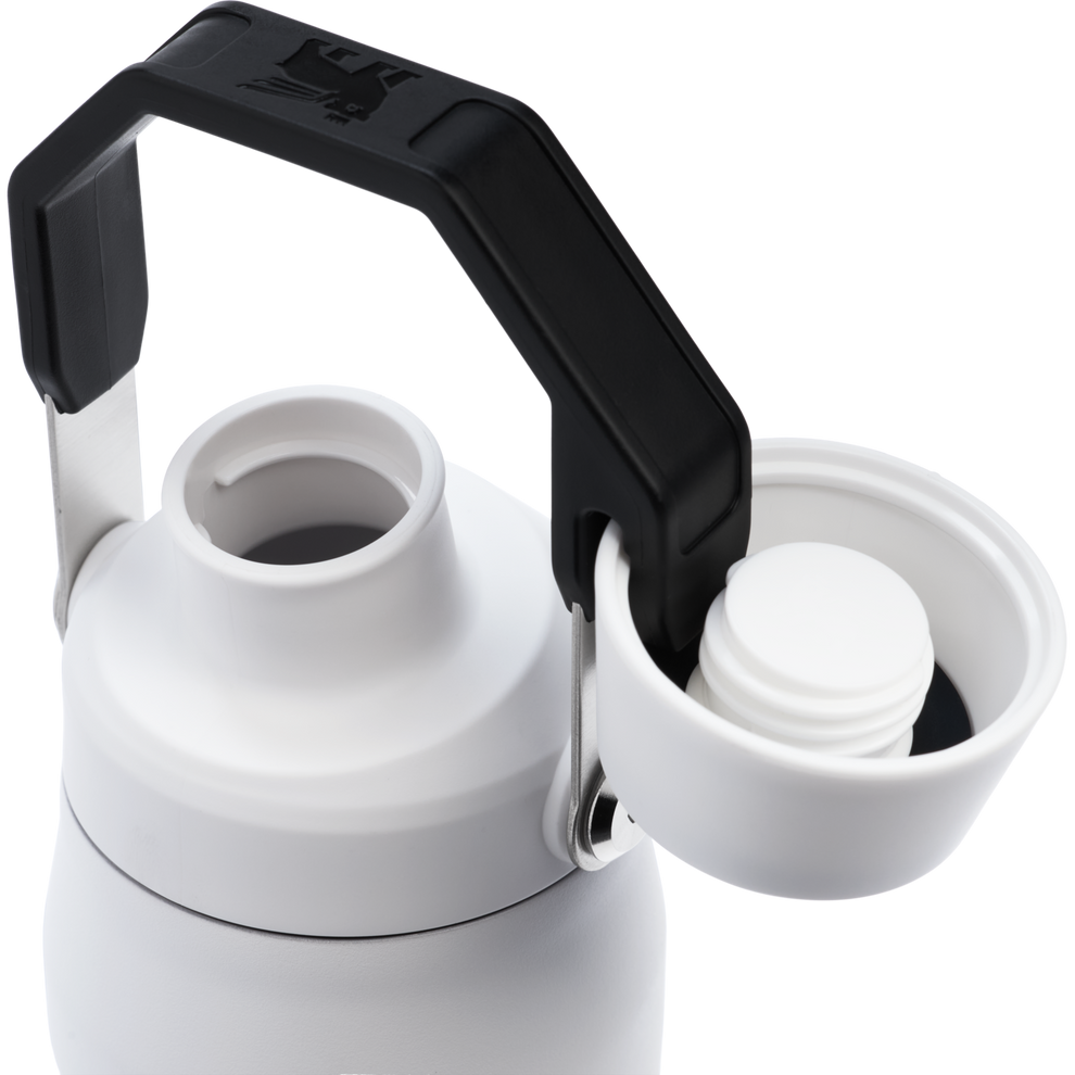 Stanley 1913 IceFlow™ Bottle with Fast Flow Lid 24 OZ in Chalk