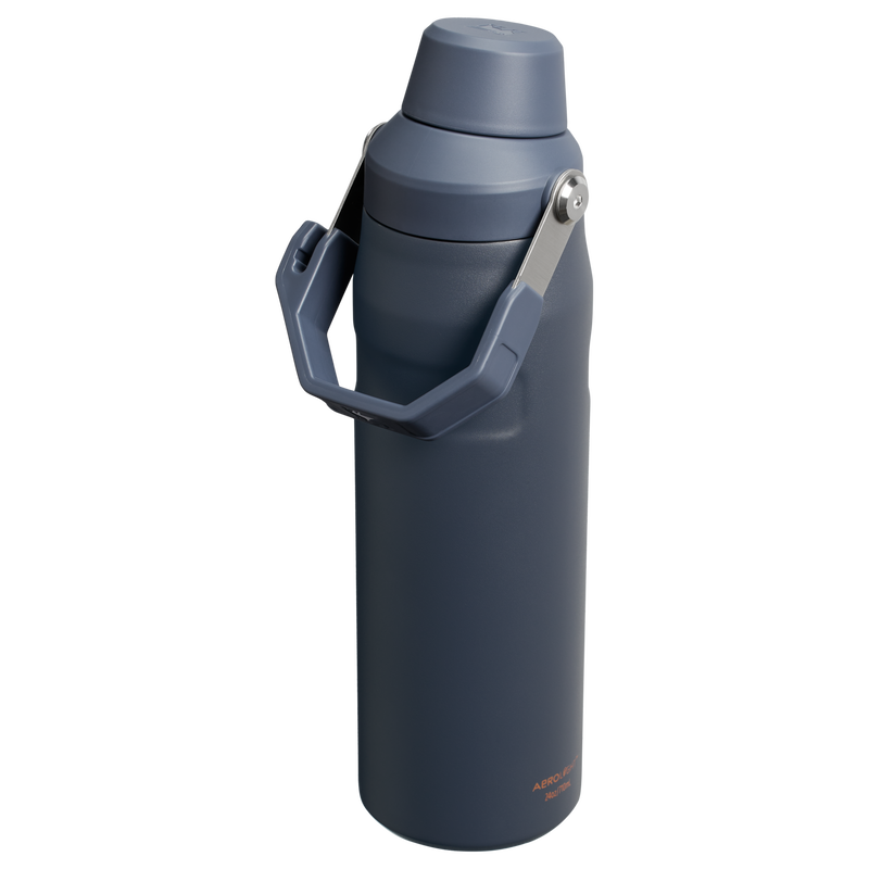 Stanley 1913 IceFlow™ Bottle with Fast Flow Lid 24 OZ in Twilight