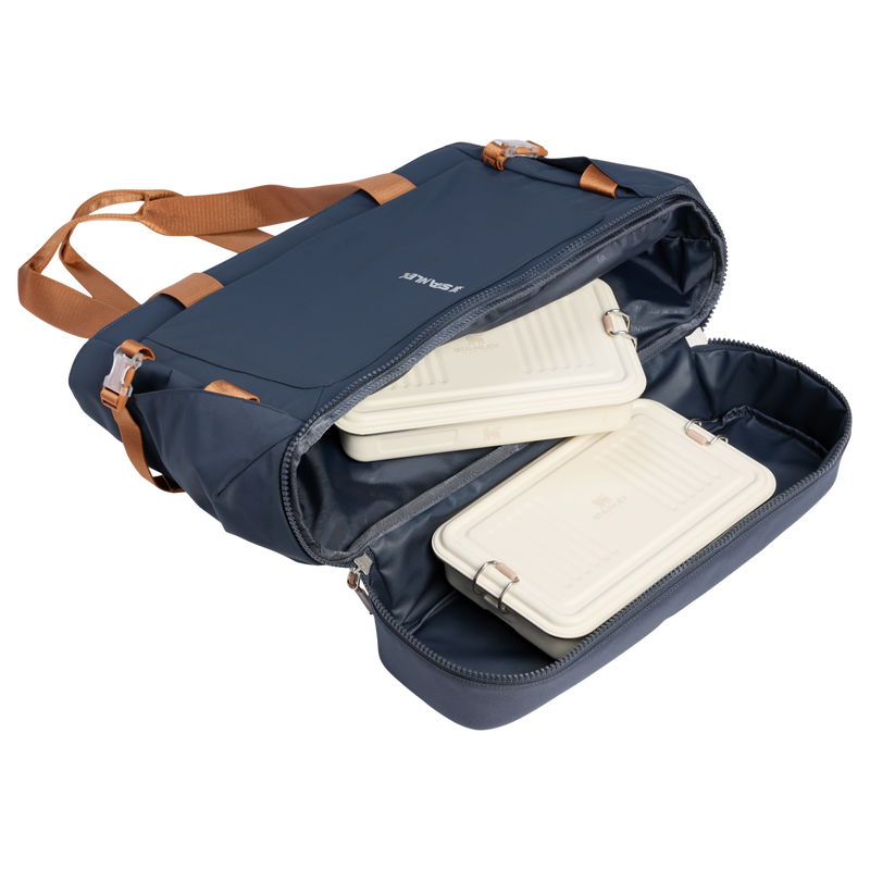 Stanley 1913 The Vitalize™ Tote 27.6 QT in Twilight | Detailed View