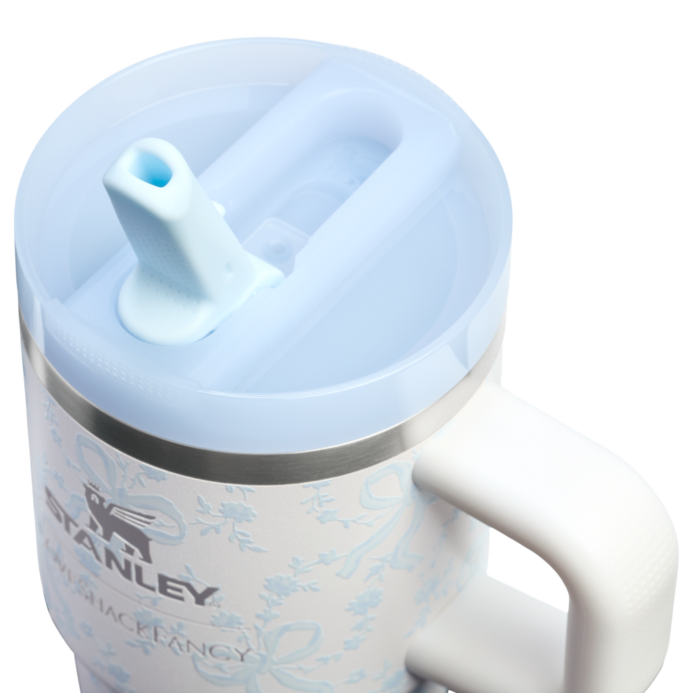 Stanley 1913 Stanley 1913 x LoveShackFancy Holiday Quencher® ProTour Flip Straw Tumbler 20 OZ in Coquette Bow Winter Ice | View 3