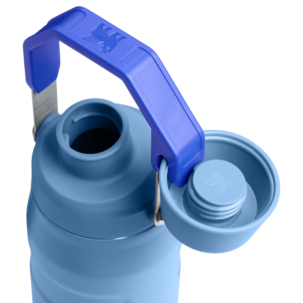 Stanley 1913 IceFlow™ Bottle with Fast Flow Lid 24 OZ in Blue Sky | Lid Detailed View