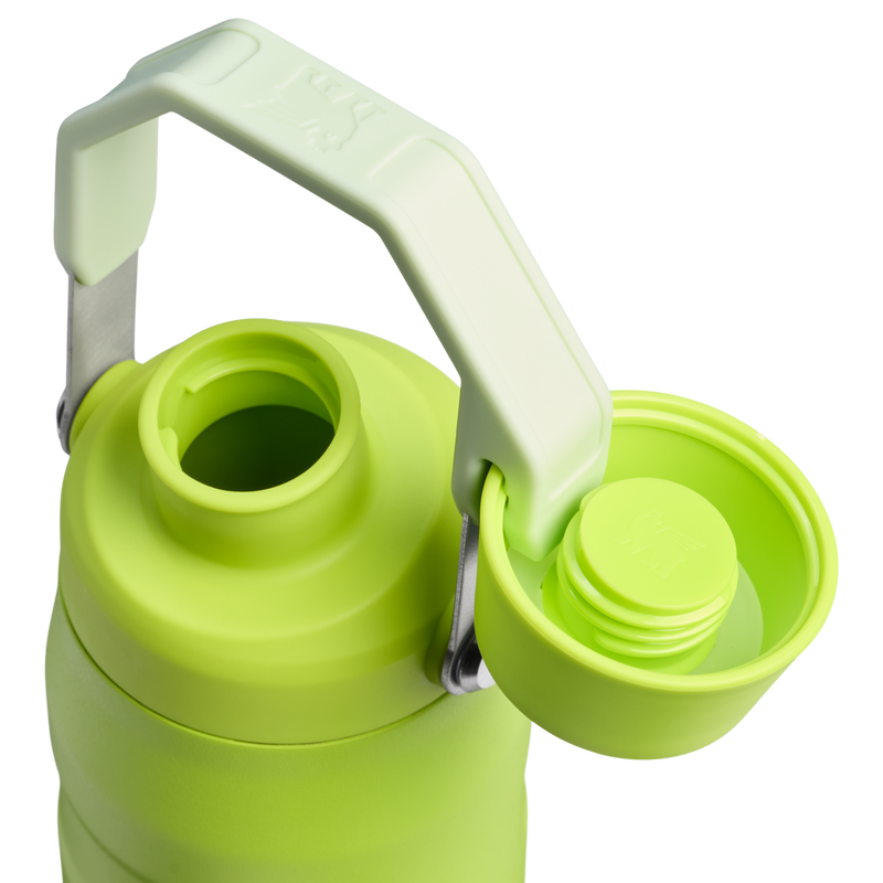 Stanley 1913 IceFlow™ Bottle with Fast Flow Lid 24 OZ in Chartreuse | Lid Detailed View