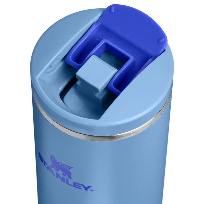 Stanley 1913 The Transit Flip Top Mug 20 OZ in Blue Sky | Lid Detailed View