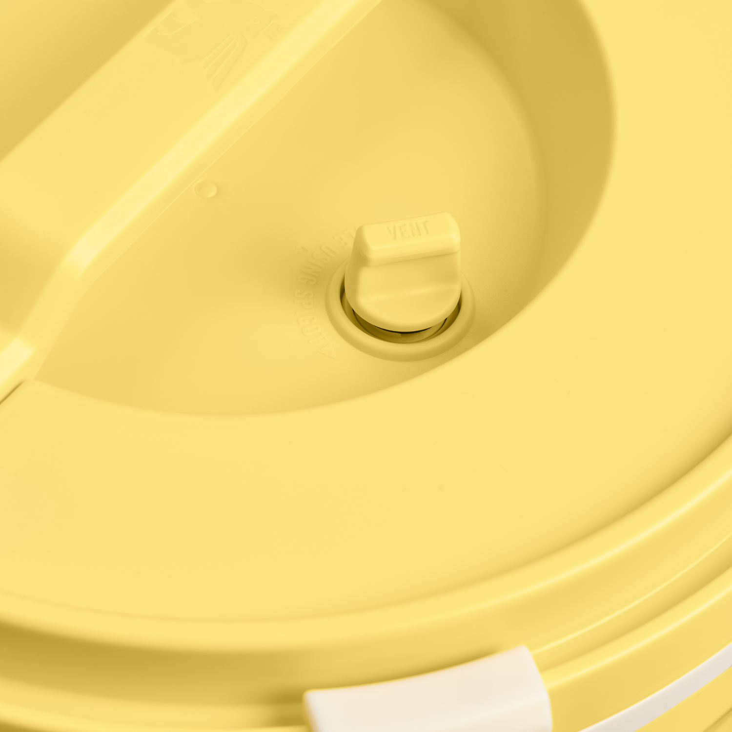 Stanley 1913 Adventure Fast Flow Water Jug 2G in Daffodil | View 3