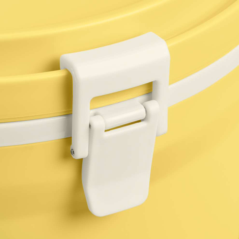 Stanley 1913 Adventure Fast Flow Water Jug 2G in Daffodil