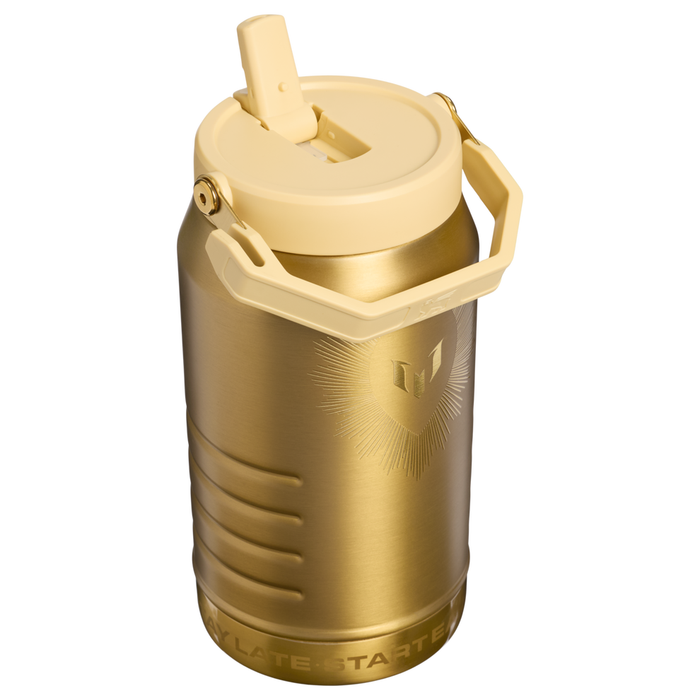 Stanley 1913 The Messi x Stanley IceFlow™ Flip Straw Jug 64 OZ in Messi Legacy