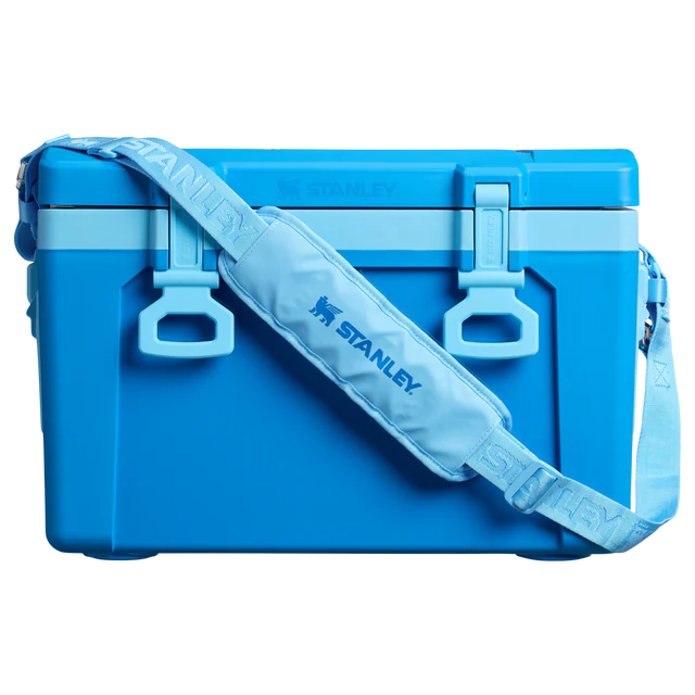 Stanley 1913 The Easy Carry Outdoor Cooler + Strap 24 QT in Azure