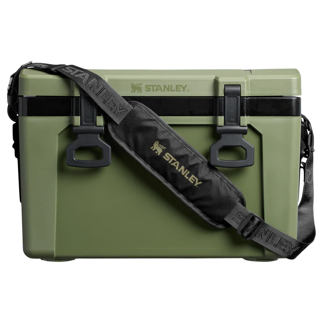 Stanley 1913 The Easy Carry Outdoor Cooler + Strap 24 QT in Dried Pine