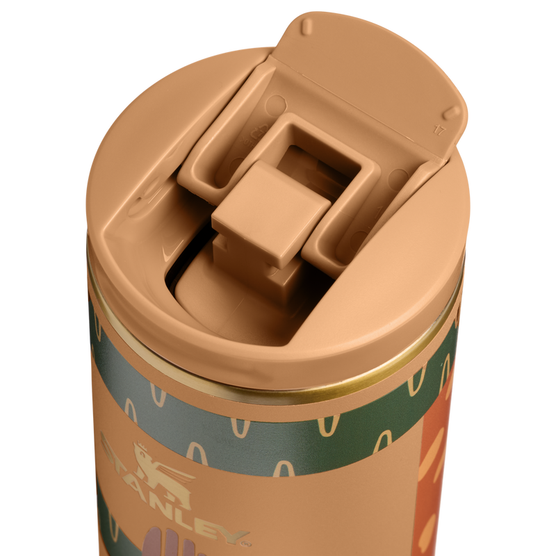 Stanley 1913 The Stanley 1913 x Nest AeroLight™ Transit Transit Flip Top Mug 16 OZ in Community | Lid Detailed View