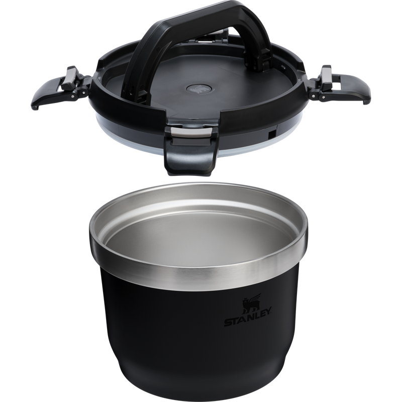 Stanley 1913 The Fresh-To-Table Stay Hot Crock 3 QT in Black 2.0 | Cross Section View