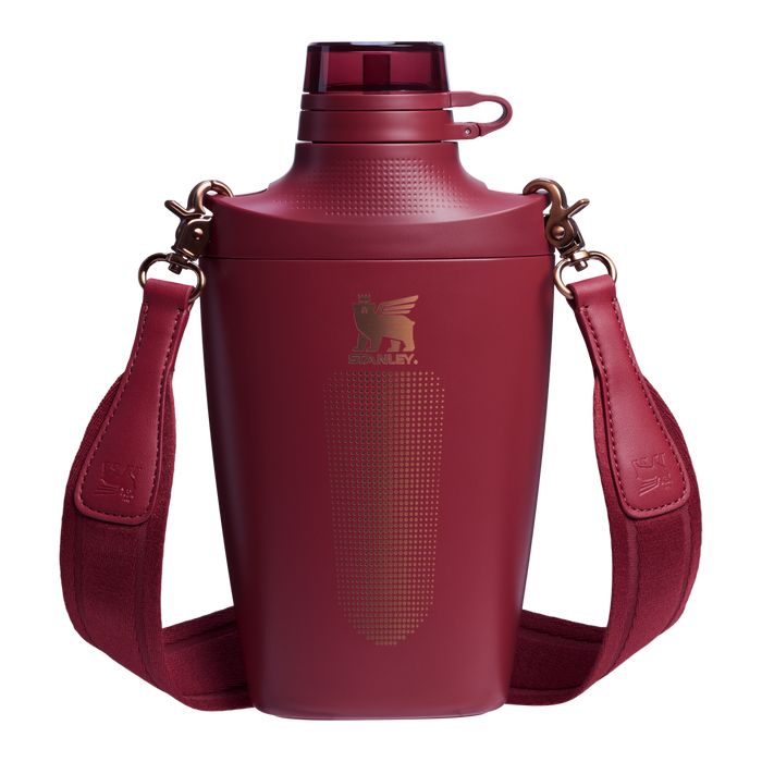 THE STANLEY CROSSBOTTLE 23OZ in Gilded Pomegranate Red