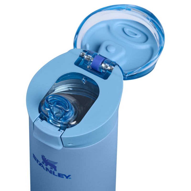 Stanley 1913 The Flowstate™ Spring Bottle 20 OZ in Blue Sky | Lid Detailed View