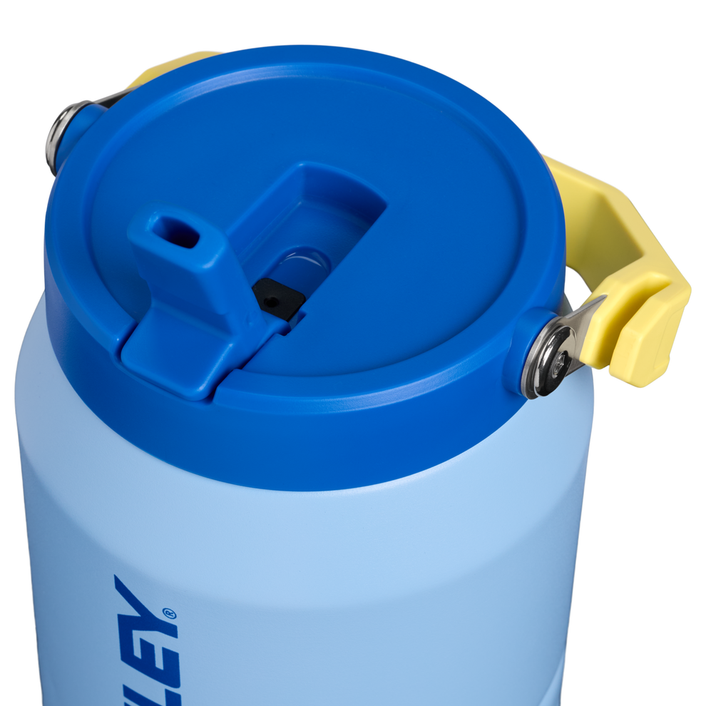 Stanley 1913 The IceFlow™ Flip Straw Jug 64 OZ in Cornflower Admiral Blue