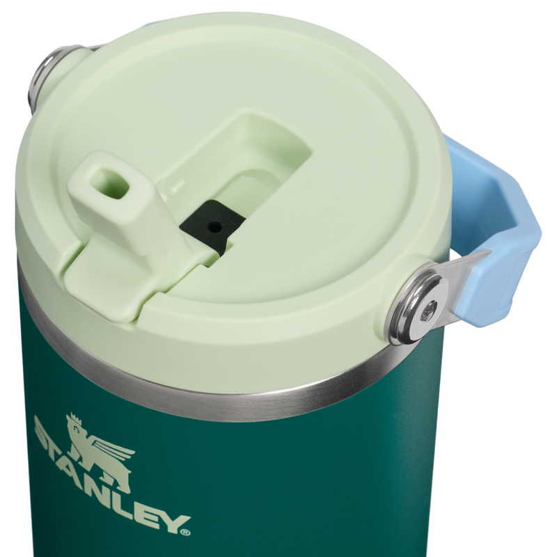 Stanley 1913 The IceFlow™ Flip Straw Tumbler 30 OZ in Emerald Honeydew | Lid Detailed View