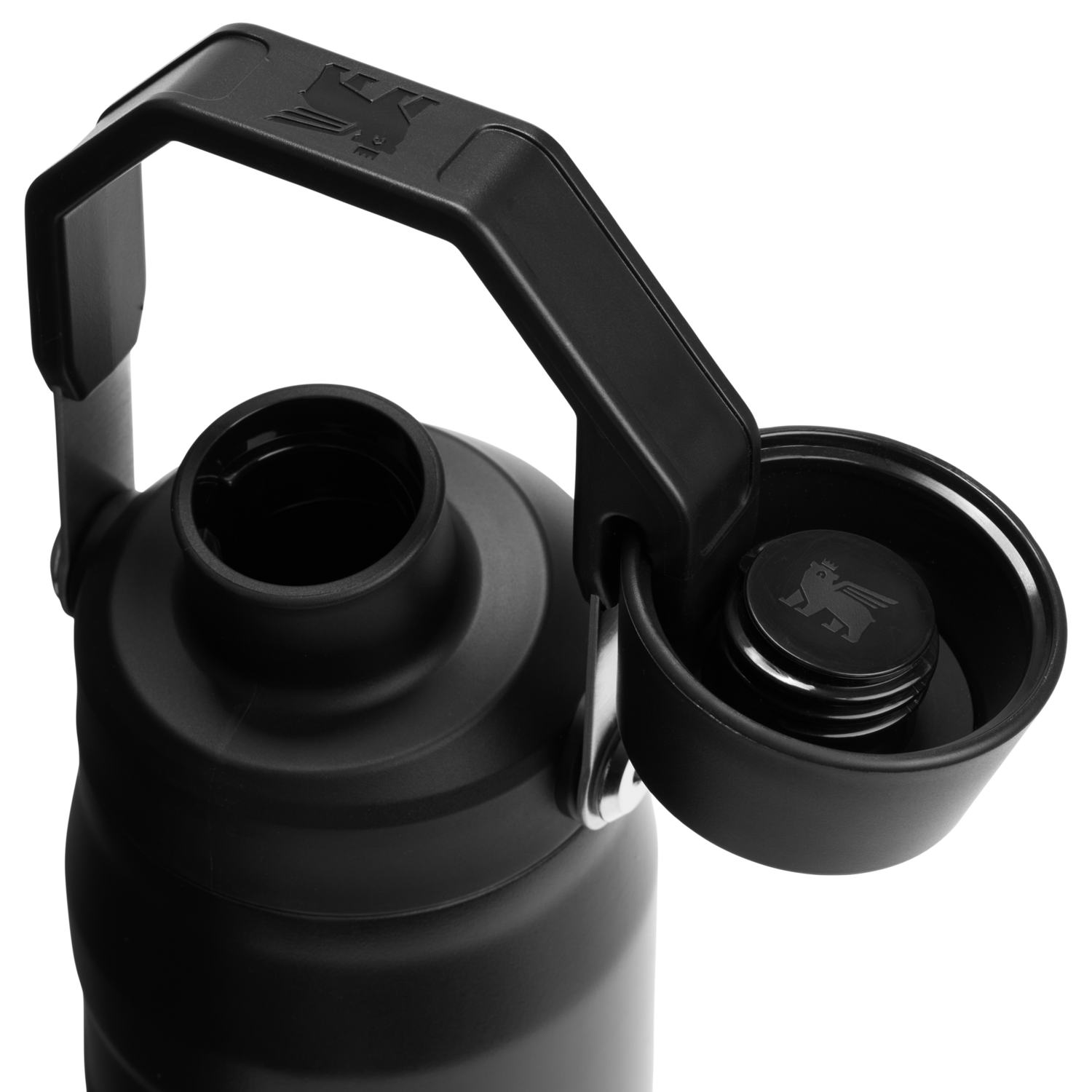 Stanley 1913 IceFlow™ Bottle with Fast Flow Lid 24 OZ in Black 2.0 | View 2