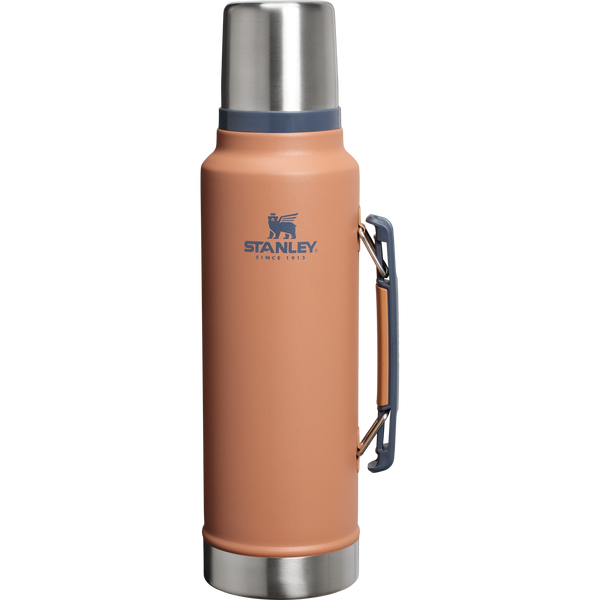 Classic Legendary Vacuum Insulated Bottle | 1.5 QT | Stanley