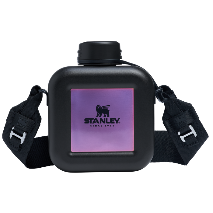Stanley 25 OZ Canteent In Black Chroma