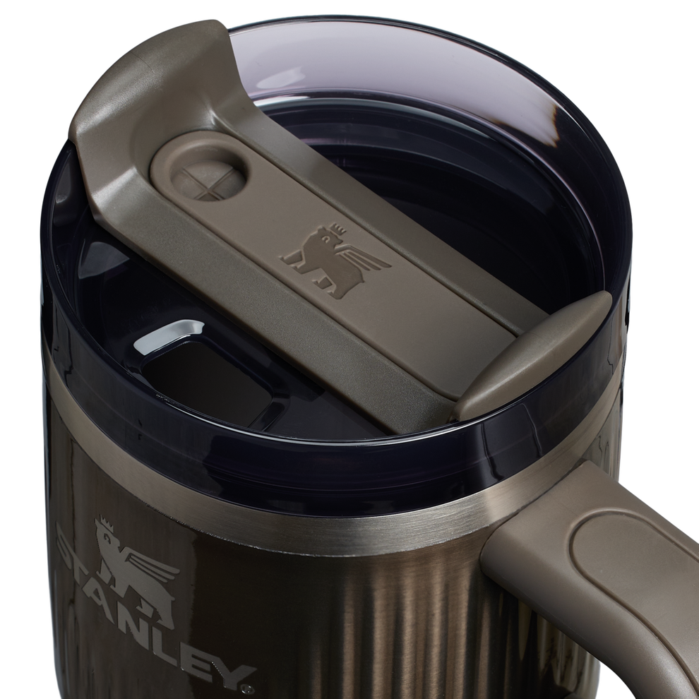 Stanley 1913 The Quencher® H2.0 Fluted Tumbler with Handle 20 OZ in Gunmetal Shine
