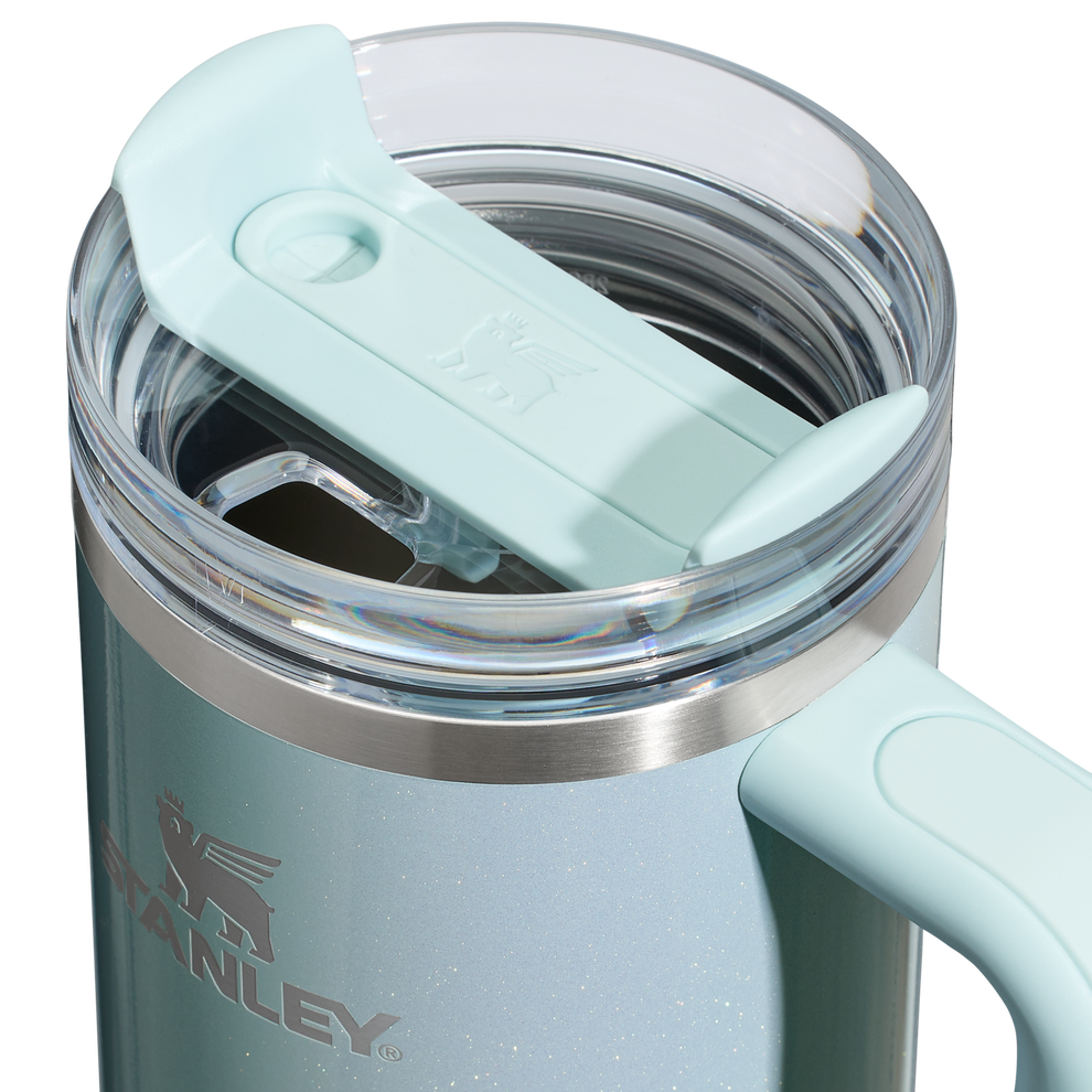 Stanley 1913 The Quencher H2.0 Flowstate™ Tumbler 30 OZ in Blueberry Milk