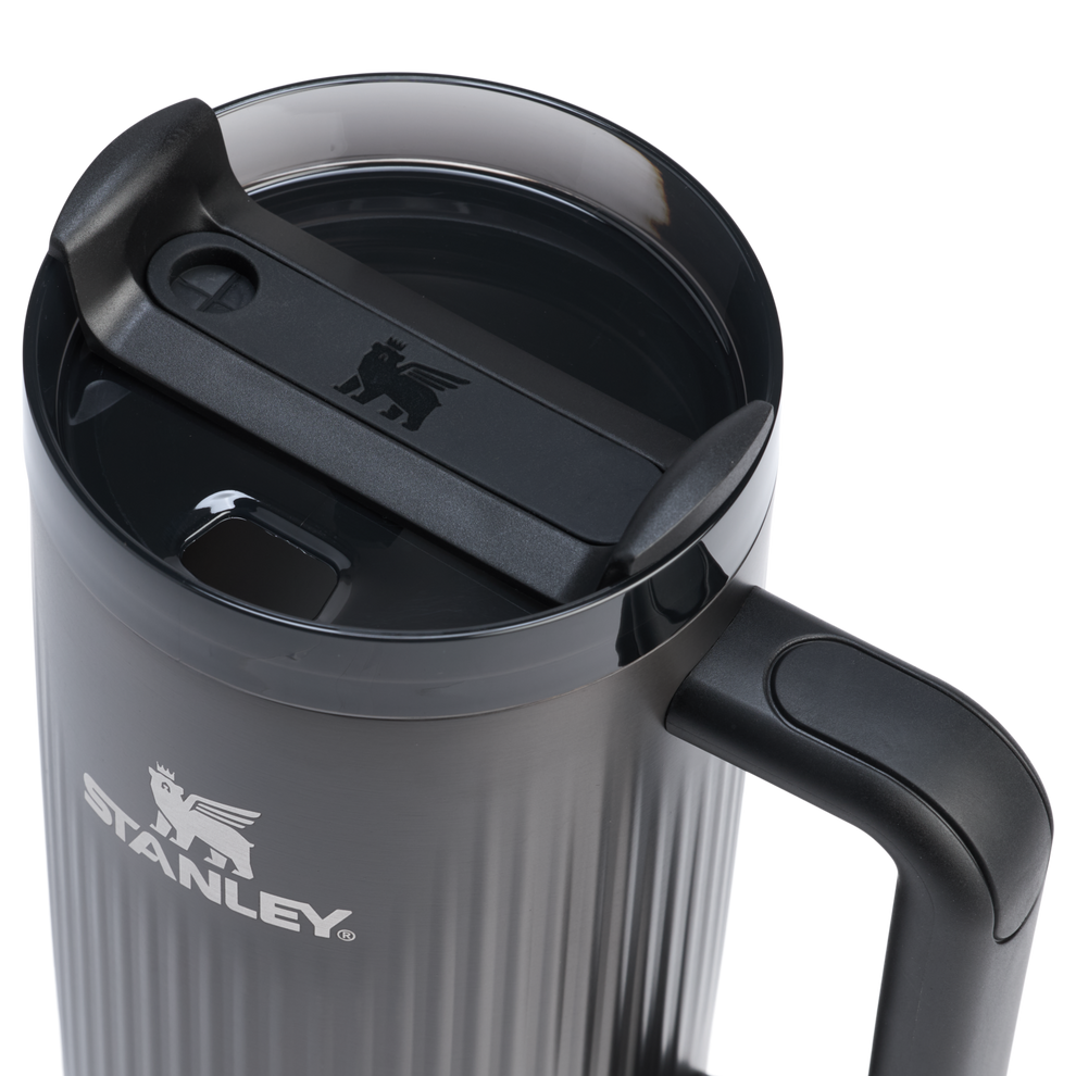Stanley 1913 The Quencher® H2.0 Fluted Tumbler  40 OZ in Black