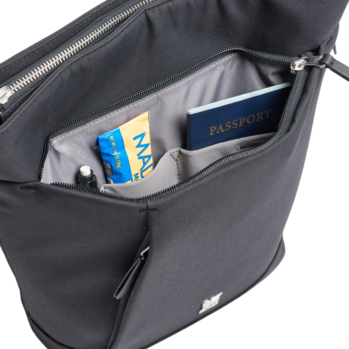 Stanley 1913 The Standby Satchel 10.57 QT in Black