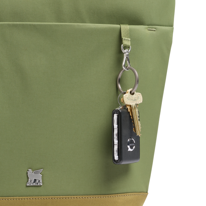 Stanley 1913 The Standby Satchel 10.57 QT in Dried Pine | Detailed View