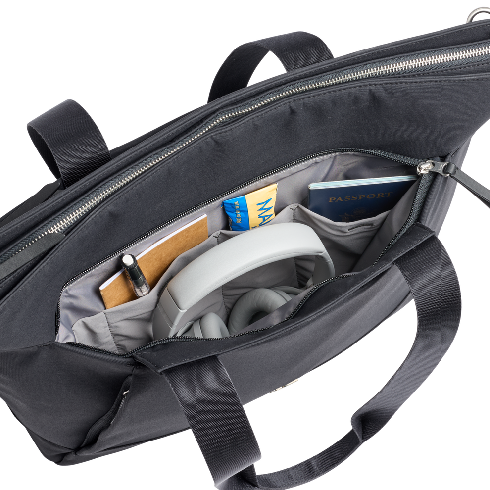 Stanley 1913 The Standby Tote  21.8 QT in Black