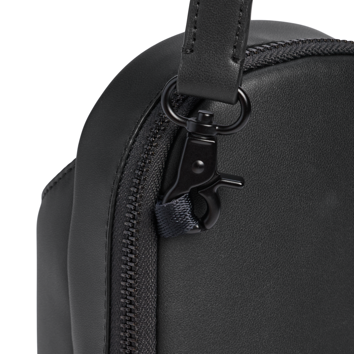 The Clutch Bottle Side-Kit7