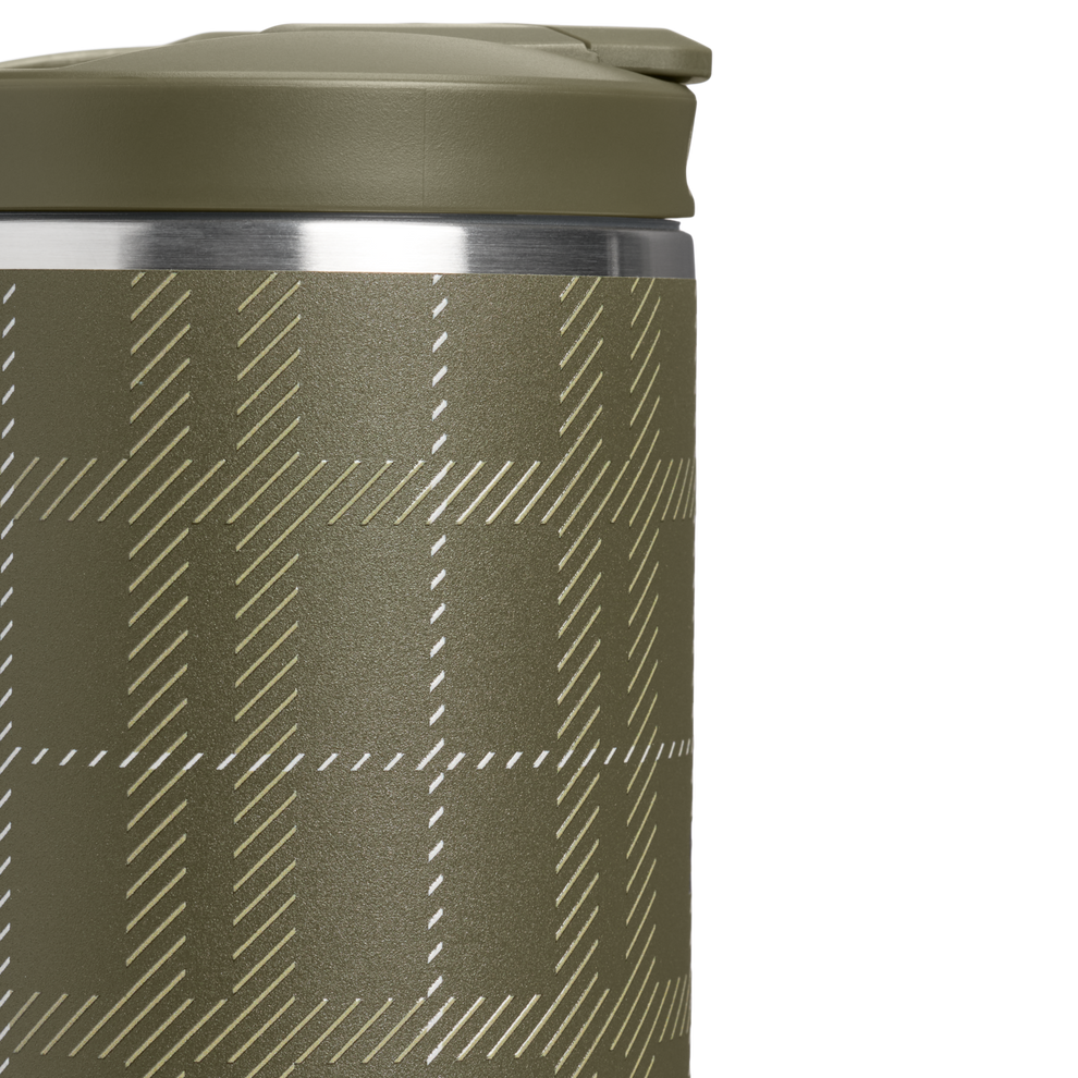 Stanley 1913 The Transit 2.0 Flip Top Mug 16 OZ in Peat Moss Plaid | Detailed View