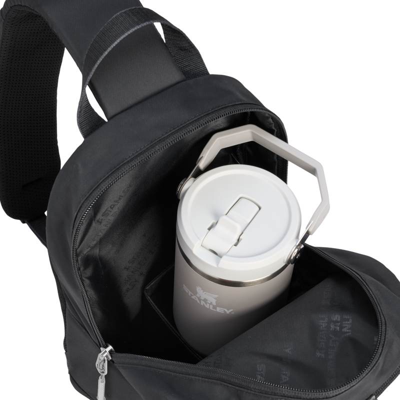 Stanley 1913 The Vitalize™ Crossbody Bag 10 QT in Black | Detailed View