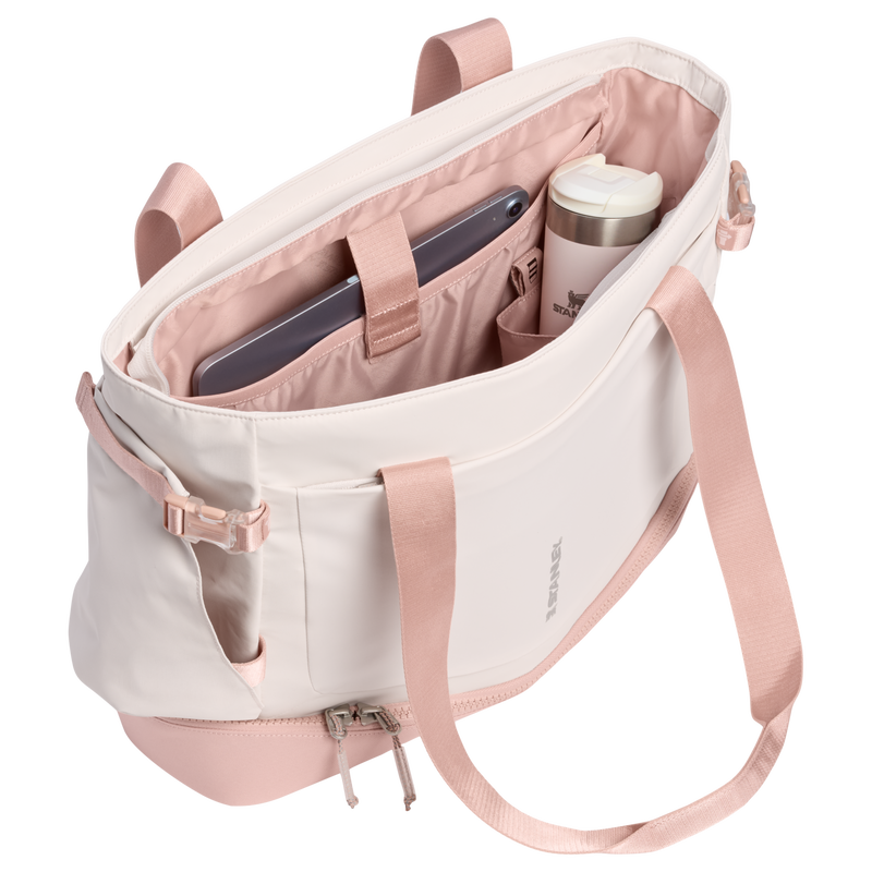 Stanley 1913 The Vitalize™ Tote 27.6 QT in Rose Quartz | Open View