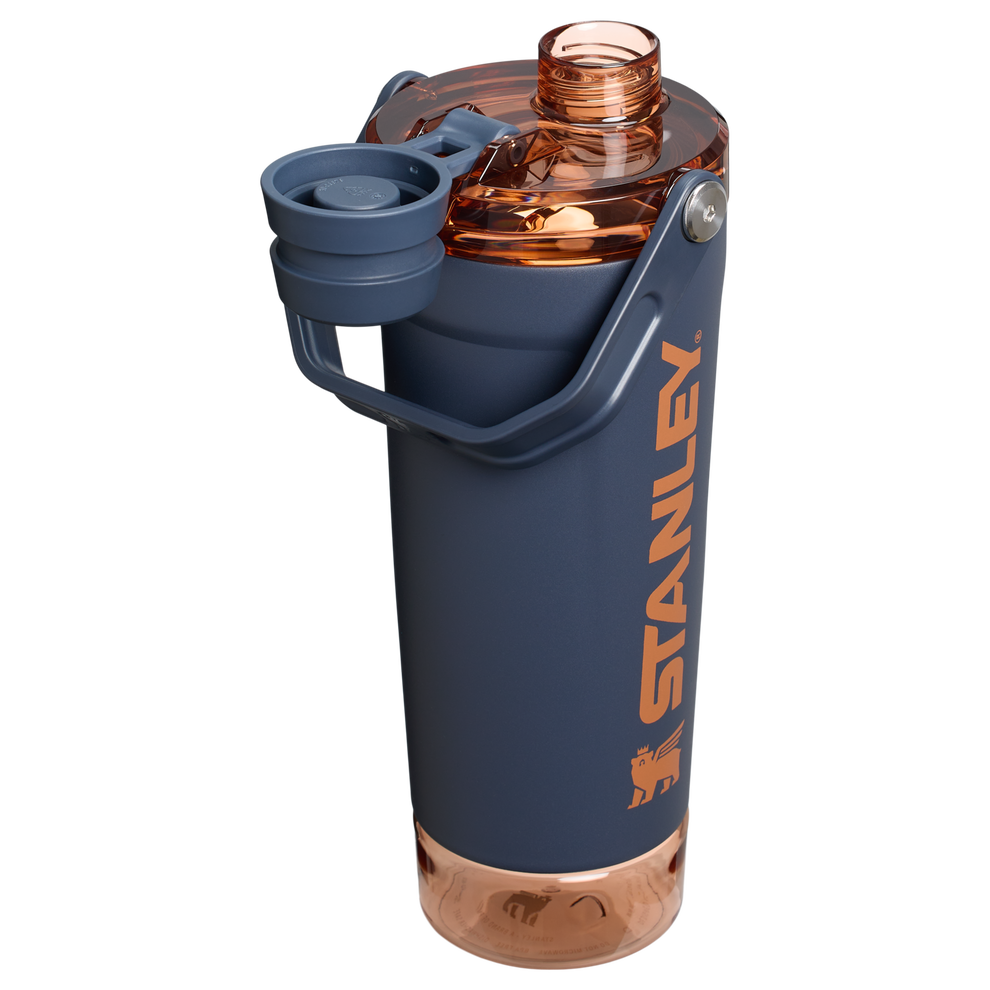 Stanley 1913 The Vitalize™ Shaker Bottle 20 OZ in Twilight