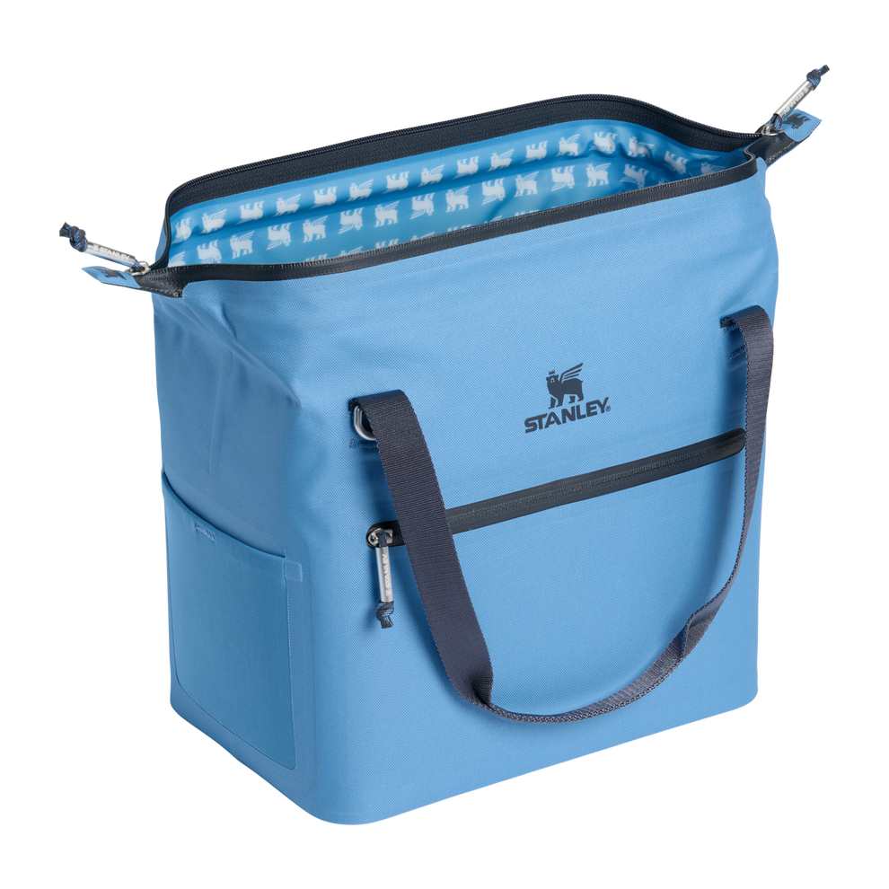 Stanley 1913 The All Day Julienne Midi Cooler 20 Can 12 QT 11.3 L in Blue Sky