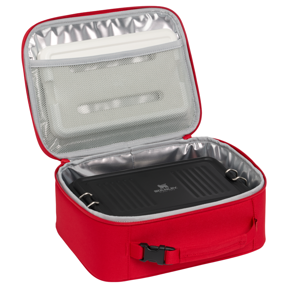 Stanley 1913 The Assembly Lunch Box 3.7 QT 3.5 L in Chili