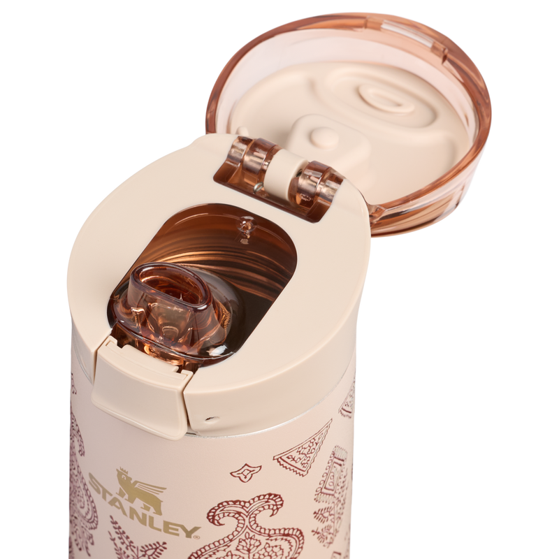Stanley 1913 Stanley 1913 x Nest FlowState™ Spring Bottle 20 OZ in Deepa Brown Sugar | Lid Detailed View