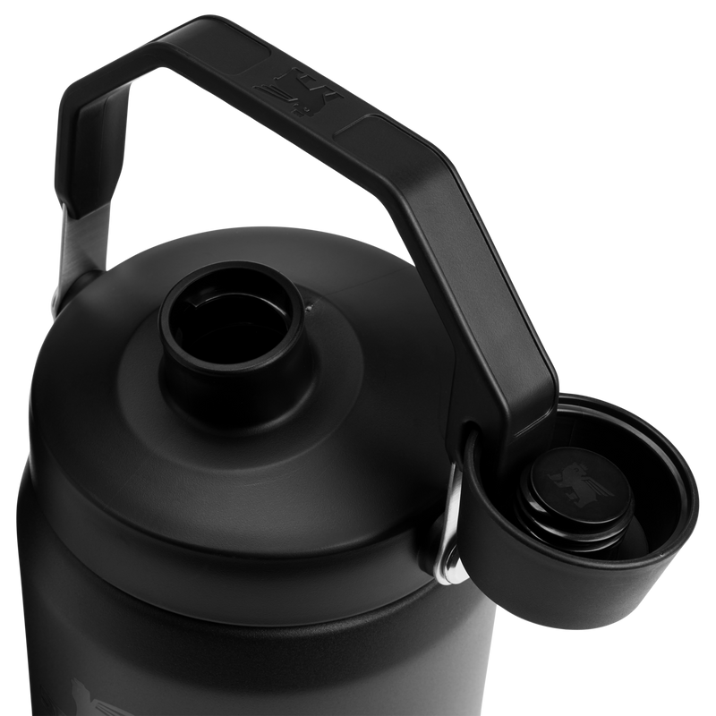 Stanley 1913 IceFlow™ Jug with Fast Flow Lid 40 OZ in Black 2.0 | Lid Detailed View