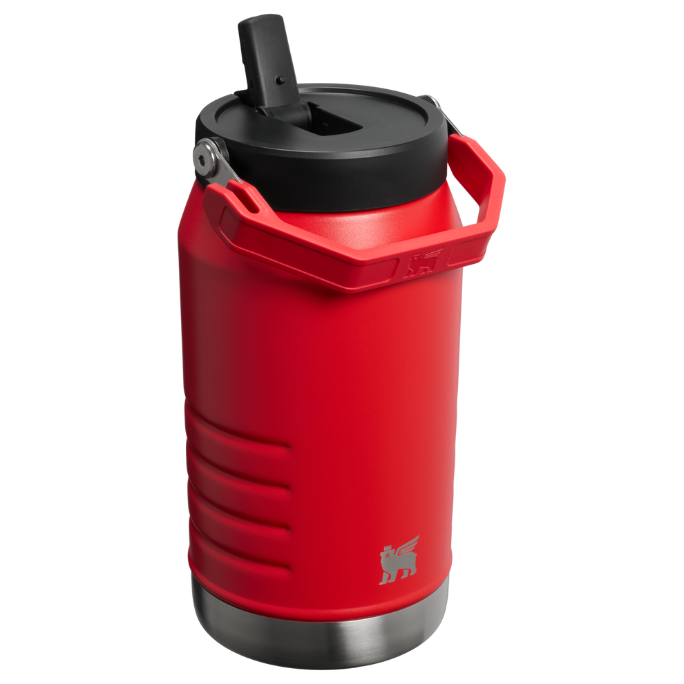 Stanley 1913 The IceFlow™ Flip Straw Jug 64 OZ in Chili Black
